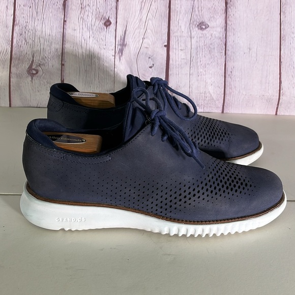 COLE HAAN Men's 2.ZERØGRAND Laser Wingtip Navy Blue Oxfords. Sz: 7 - Picture 2 of 11